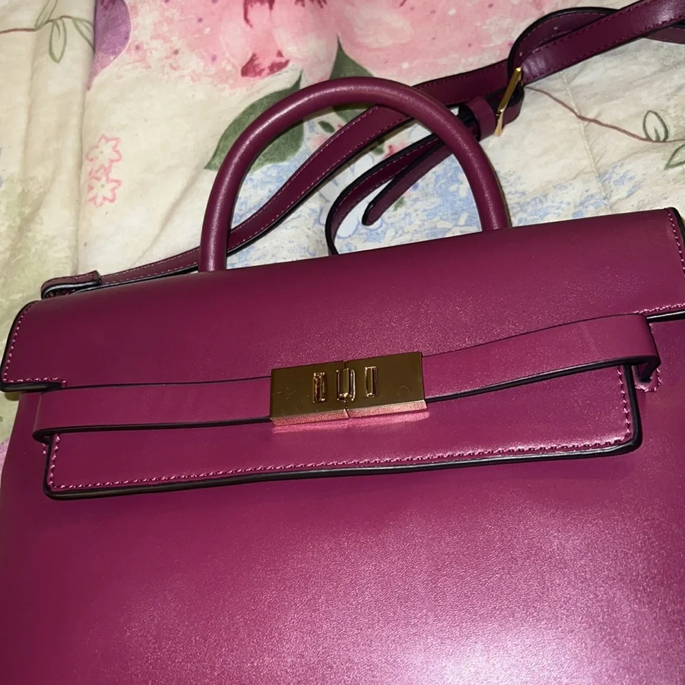 New burgundy maroon red handbag with straps - Picture 2 of 9